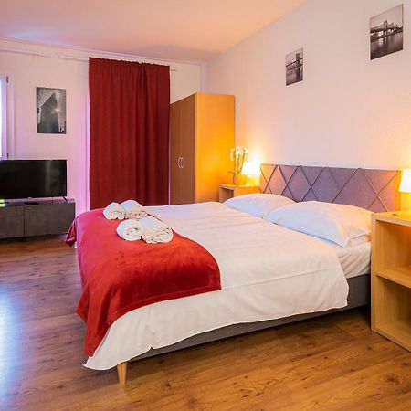 Los Lorentes Residences Bulle Ngoại thất bức ảnh